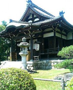 写真　秋篠寺の大元堂